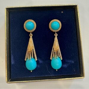 Susan Caplan Avon Vintage Clip Earrings Azurene Turquoise 1970s Gold Tone NOS